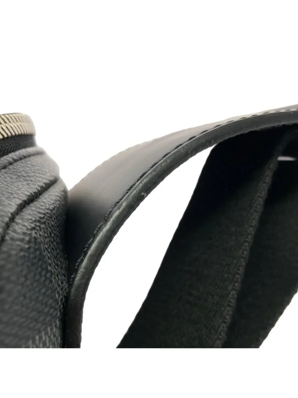 Louis Vuitton Damier Graphite Avenue Sling
